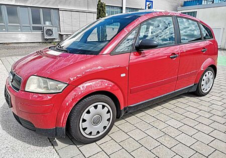 Audi A2 1.4 TDI Klimaautomatik PanoramaDach TÜV:04/25