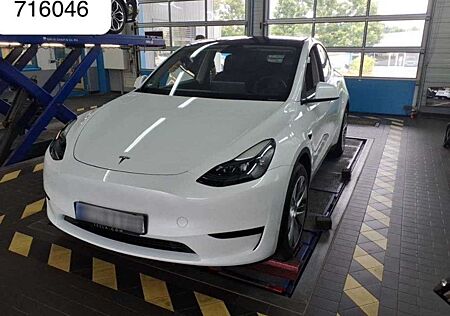 Tesla Model Y 19" Panorama Kam. DAB Autopilot LED Navi