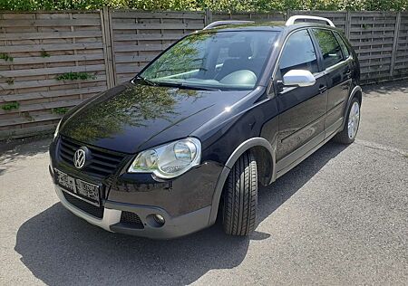VW Polo Cross Volkswagen Cross Polo 1.4 80 PS mit 4-Zylinder Motor- HU neu