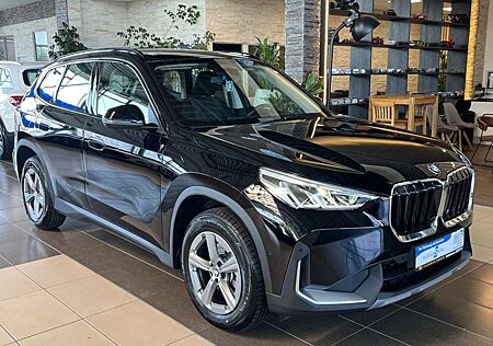 BMW X1 20 d xDrive*AHK*LED*Navi*R-Cam*CarPlay*SHZ*