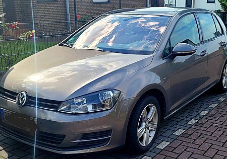 VW Golf Volkswagen 1.2 TSI BlueMotion Technology Comfortline