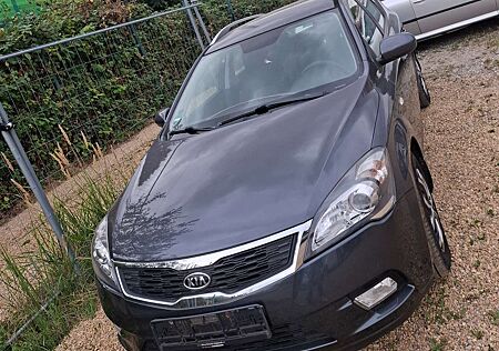 Kia Cee'd Ceed / Ceed 1.4 L