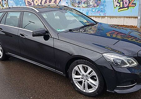 Mercedes-Benz E 250 T BlueTEC 4Matic 7G-TRONICAvantgarde