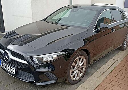 Mercedes-Benz A 180 7G-DCT Progressive