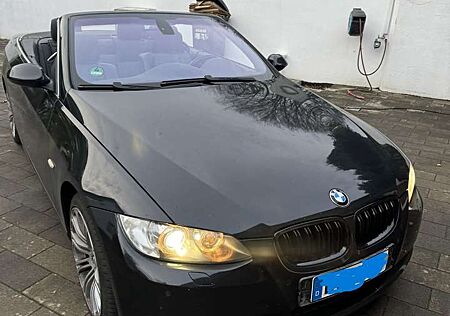 BMW 330i 330 3er Cabrio Cabrio Aut. / SHZ / Carplay