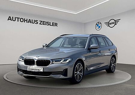 BMW 530 e Touring Head-Up AHK PanoDach HarmanKardon