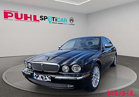 Jaguar XJ 4.2 XJ8 Executive Automatik Limo Schiebedach Wurze