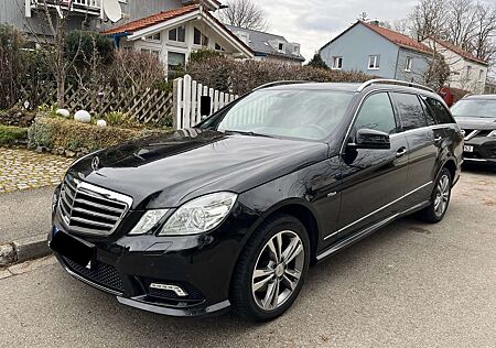 Mercedes-Benz E 350 Avantgarde+Panorama+LED+++Ausstattung