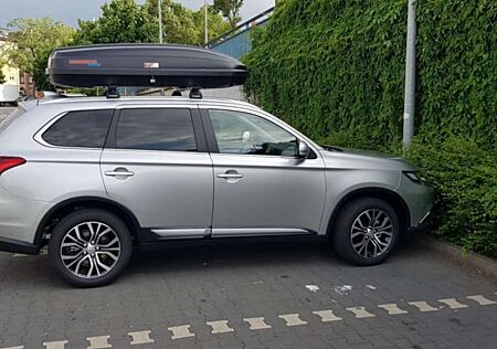 Mitsubishi Outlander 2.2 DI-D 4WD Aut. Edition+