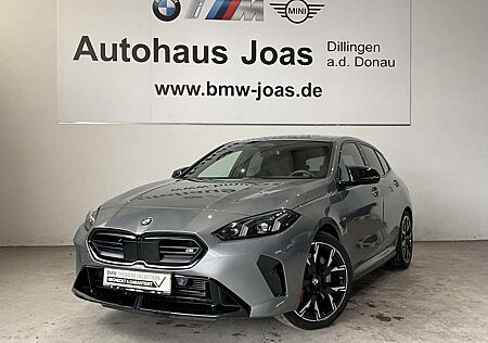 BMW 135 M135 xDrive |M Sportpaket Pro |Harman Kardon |19 M