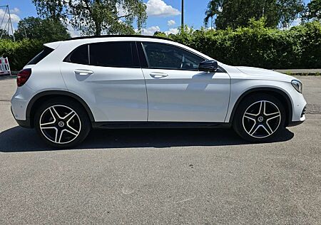 Mercedes-Benz GLA 180