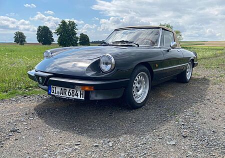 Alfa Romeo Spider 2.0