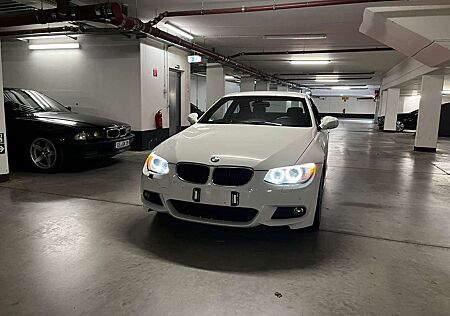 BMW 320i 320