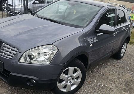 Nissan Qashqai 2.0 Automatik