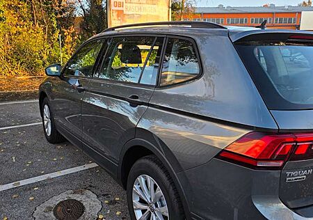 VW Tiguan Allspace Volkswagen 1.4 TSI ACT OPF Trendline 7sitzer