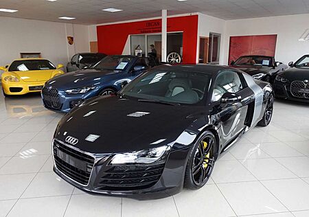 Audi R8 Coupe 4.2 FSI Quattro / B&O / MMI / Kamera