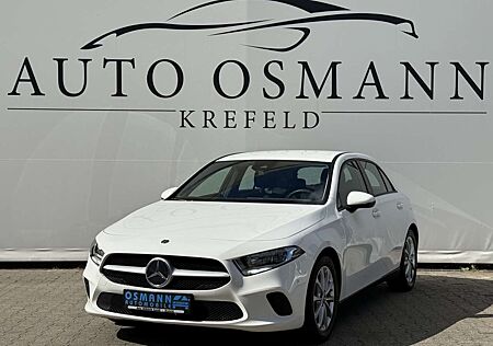 Mercedes-Benz A 200 7G-DCT Entry Tempomat Spurhalte 1.Hand