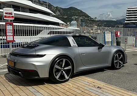 Porsche 992 .2 TARGA 4 GTS 541 CH FULL CUIR