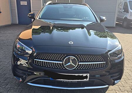 Mercedes-Benz E 300 de 4Matic T 9G-TRONIC AMG | Multibeam | Burmester