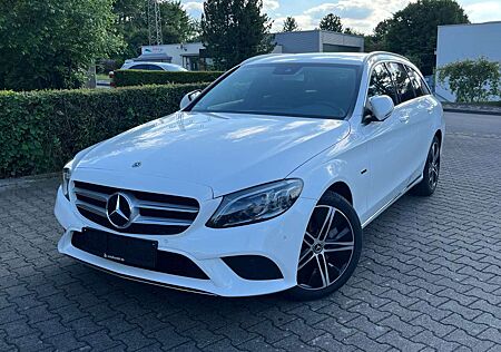Mercedes-Benz C 300 de T Avantgarde LED AHK Ambiente Leder