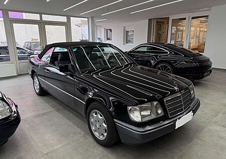 Mercedes-Benz E 200 Cabriolet*Leder*Automatik*2.Hand*SHZ*