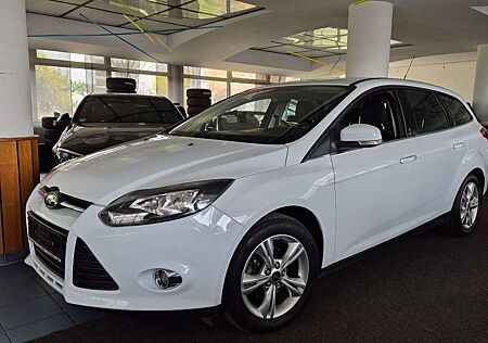 Ford Focus Champions Edition/AHK/LED/Navi/Standheiz.