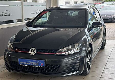 VW Golf GTI Volkswagen VII 1.Hand Leder Navi LED -Scheckheft