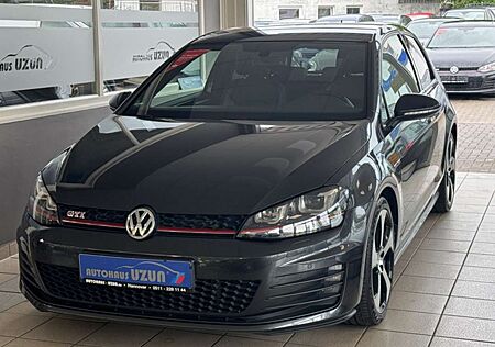 VW Golf GTI Volkswagen VII 1.Hand Leder Navi LED -Scheckheft