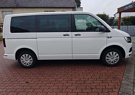 VW T6 Multivan Volkswagen Multivan Kurz 4MOTION Edition