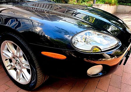Jaguar XK8 2+2 Convertible 2001 *EU* 22 Jahre in 1 Hand