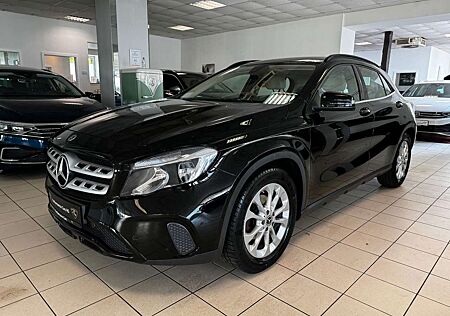 Mercedes-Benz GLA 200 SHZ/Navi/PDC/Tempomat