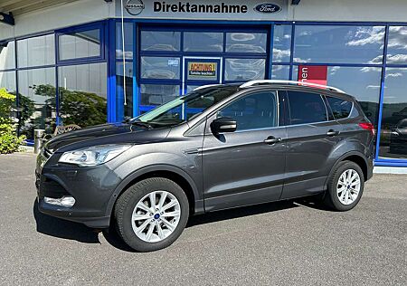 Ford Kuga 1.5 EcoBoost 2x4 Titanium