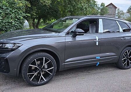 VW Touareg Volkswagen Final Edition R LINE,Leder "Puglia"*5Jahre Garant