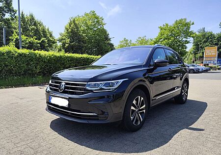 VW Tiguan Volkswagen 1.5 TSI DSG FACELIFT United WERKSGARANTIE