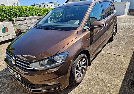 VW Touran Volkswagen 2.0 TDI SCR (BlueMotion Technology) SOUND