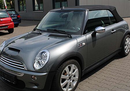 Mini Cooper S Cabrio Aut. Navi/Leder/Xenon/PDC/MFL/Klimaaut./Allweterr.