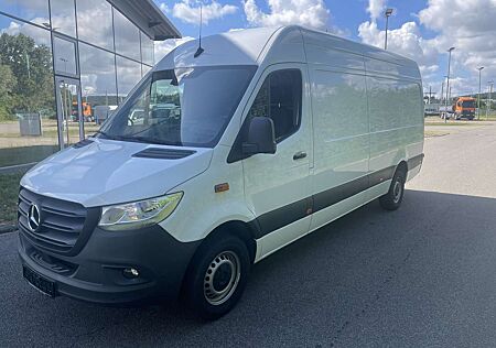 Mercedes-Benz Sprinter 317CDI H2/L3 Navi*Klima*360°*Schwingsit