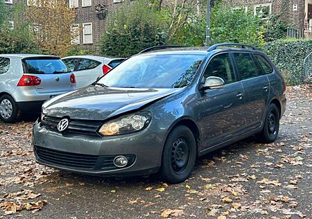 VW Golf Volkswagen VI Variant 1,6 TDI/194TKM/KLIMAAUTO/SHZ/