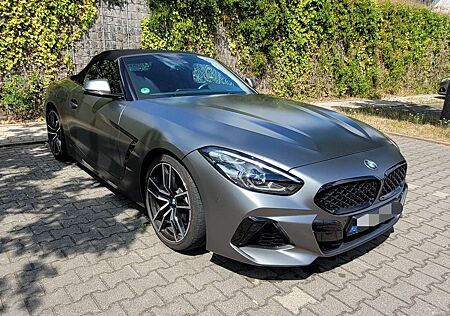 BMW Z4 M 40i TÜV/HU NEU / FROZEN GREY VOLLAUSSTATTUNG