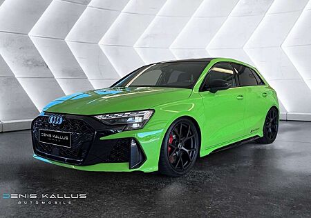 Audi RS3 RS 3 2.5 TFSI Sportback SchalenSitz/Carbon/KWV3