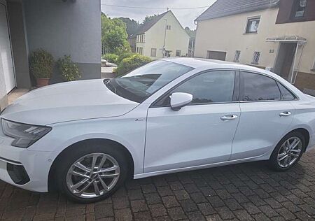Audi A3 Limousine 30 TFSI Limousine S tronic advanced