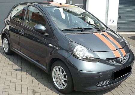 Toyota Aygo 5 Türer Servo Klima Tüv Neu Radio CD