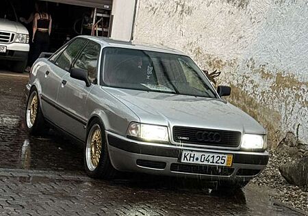 Audi 80