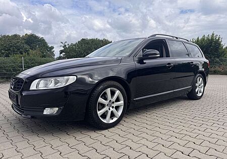 Volvo V70 Kombi Linje Svart 2,0 D3 Leder