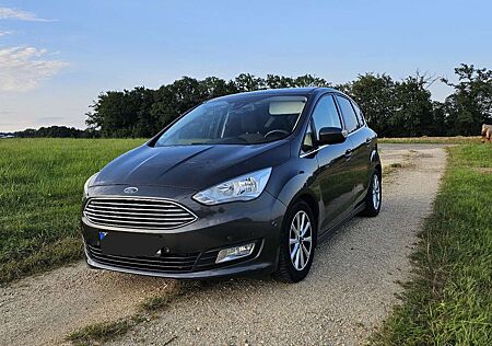 Ford C-Max Titanium