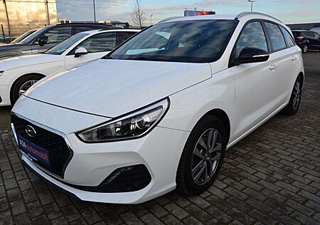 Hyundai i30 1.0 T-GDI Passion Rückfahrkamera Sitzheizung Tempo