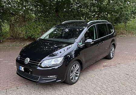 VW Sharan gebraucht kaufen VW Sharan Volkswagen 2.0 TSI DSG (BlueMotion Technology) Highline