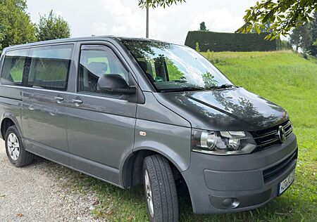VW T5 Multivan Volkswagen Multivan Kurz Comfortline