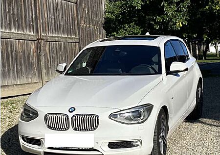 BMW 116 Efficient Dynamics Edit. Urban Line
