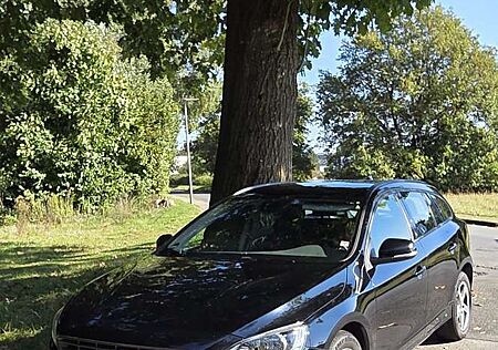 Volvo V60 D2